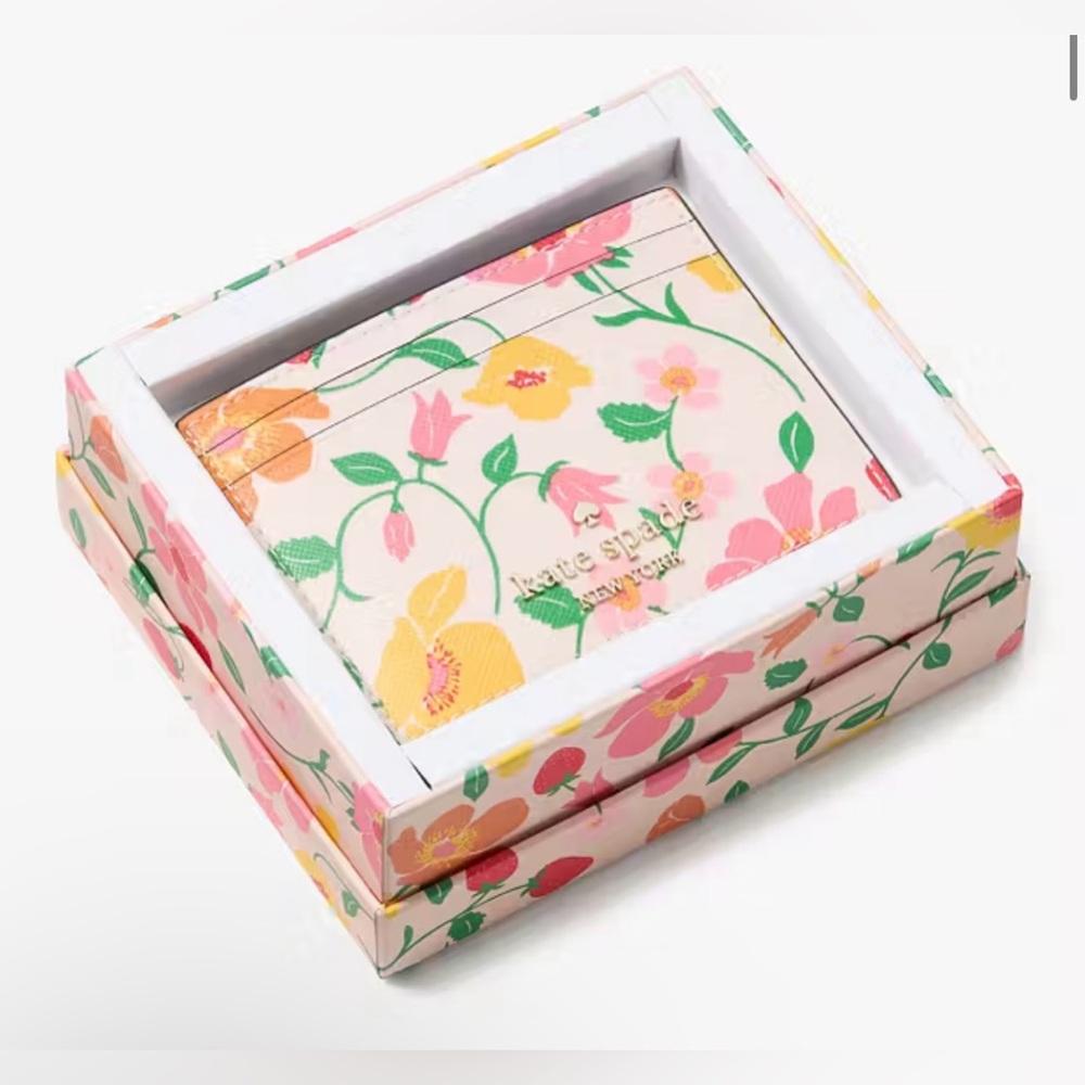 NWT KATE SPADE Boxed Madison Strawberry Garden Small Slim Card Holder Pink multi
